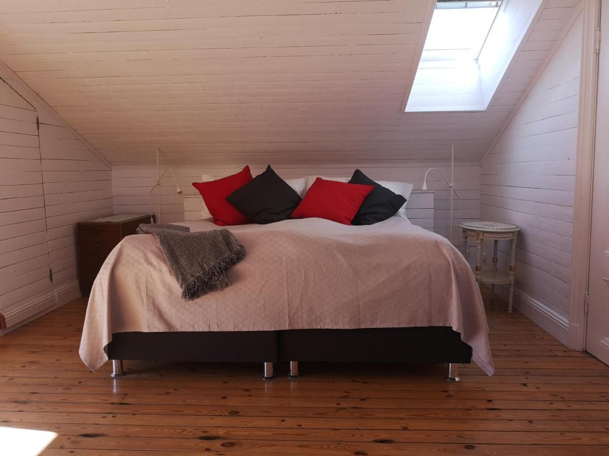 Stockholm B&B Cottage Нака Екстериор снимка