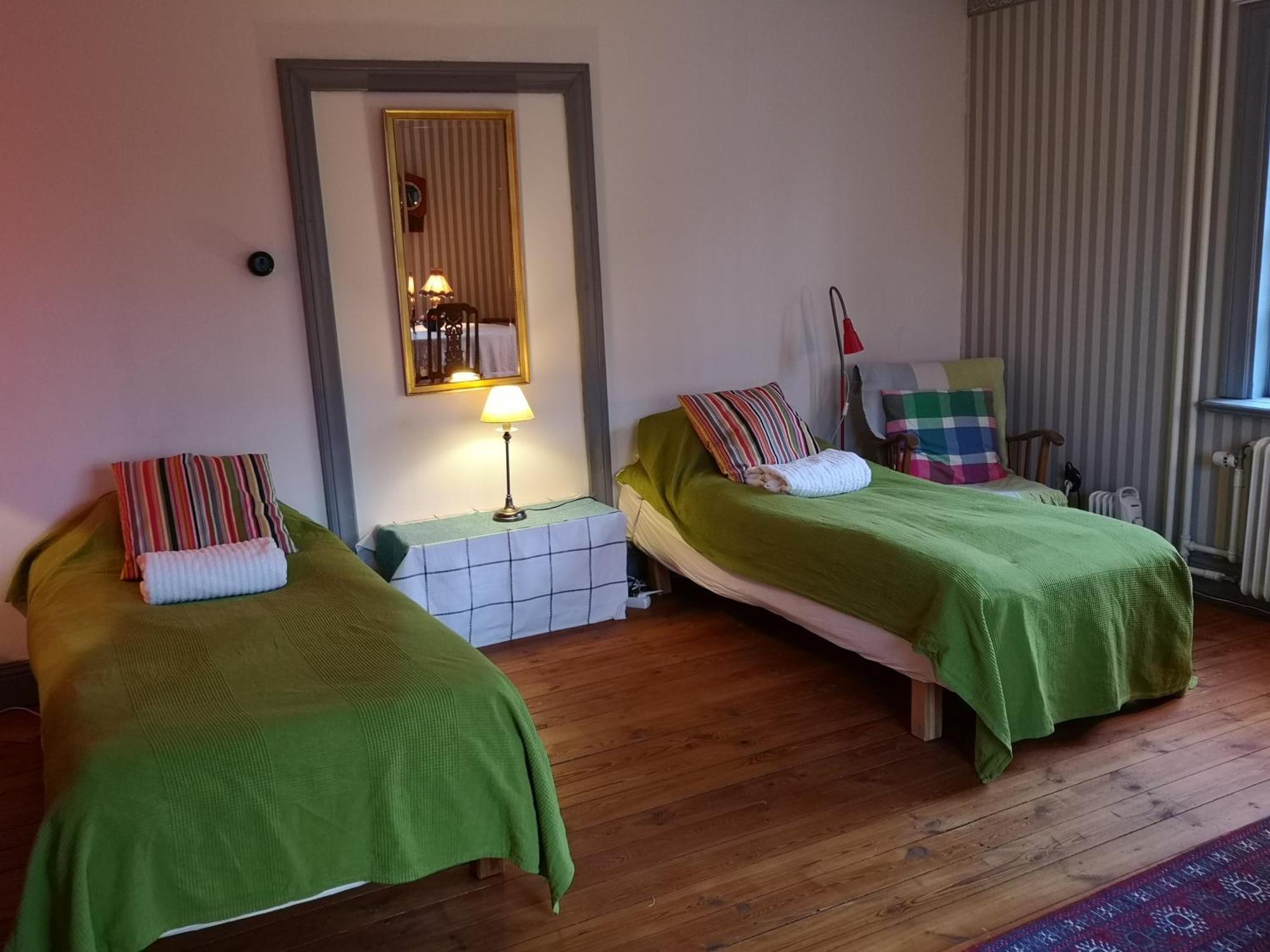 Stockholm B&B Cottage Нака Стая снимка