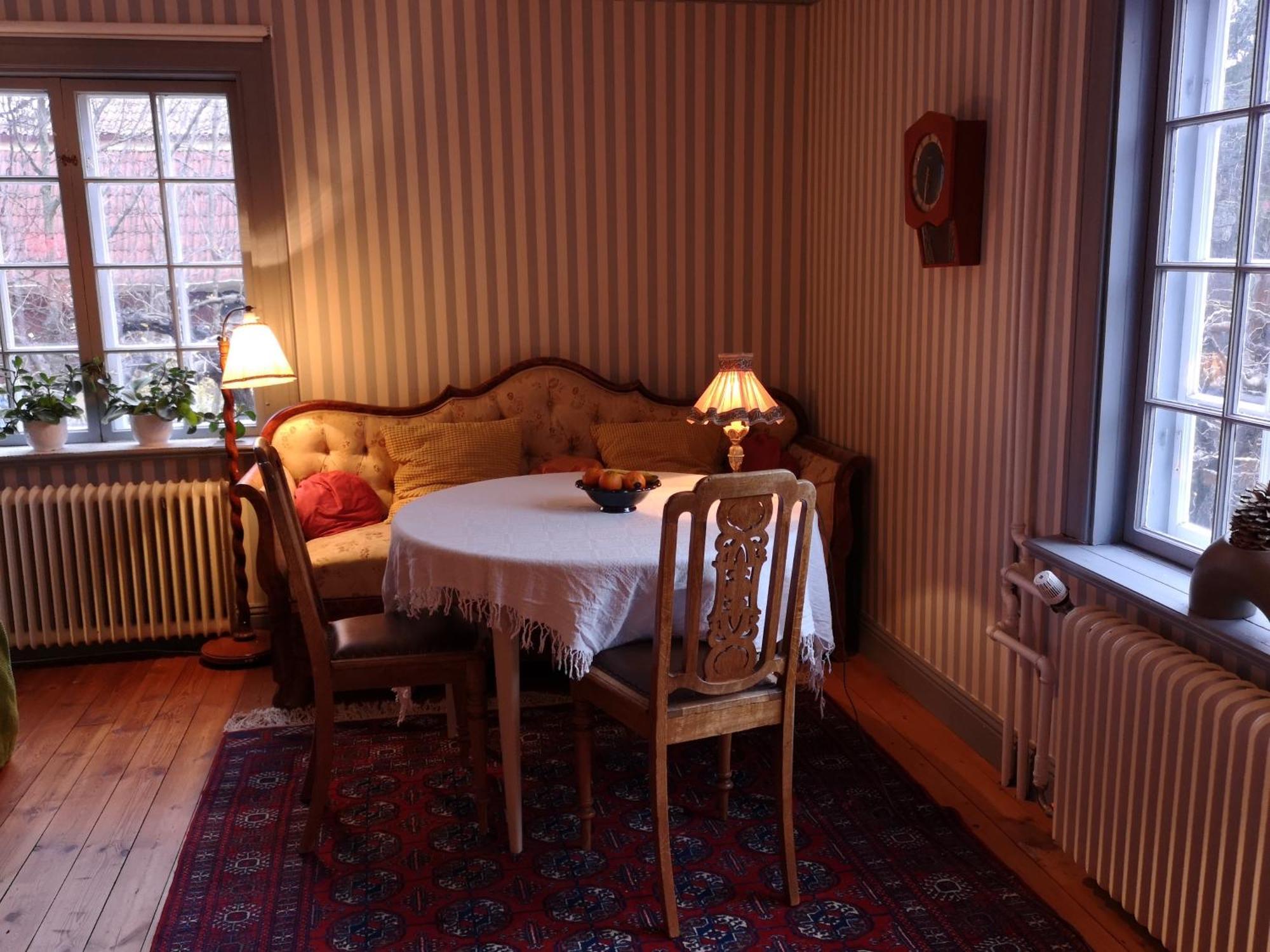 Stockholm B&B Cottage Нака Стая снимка