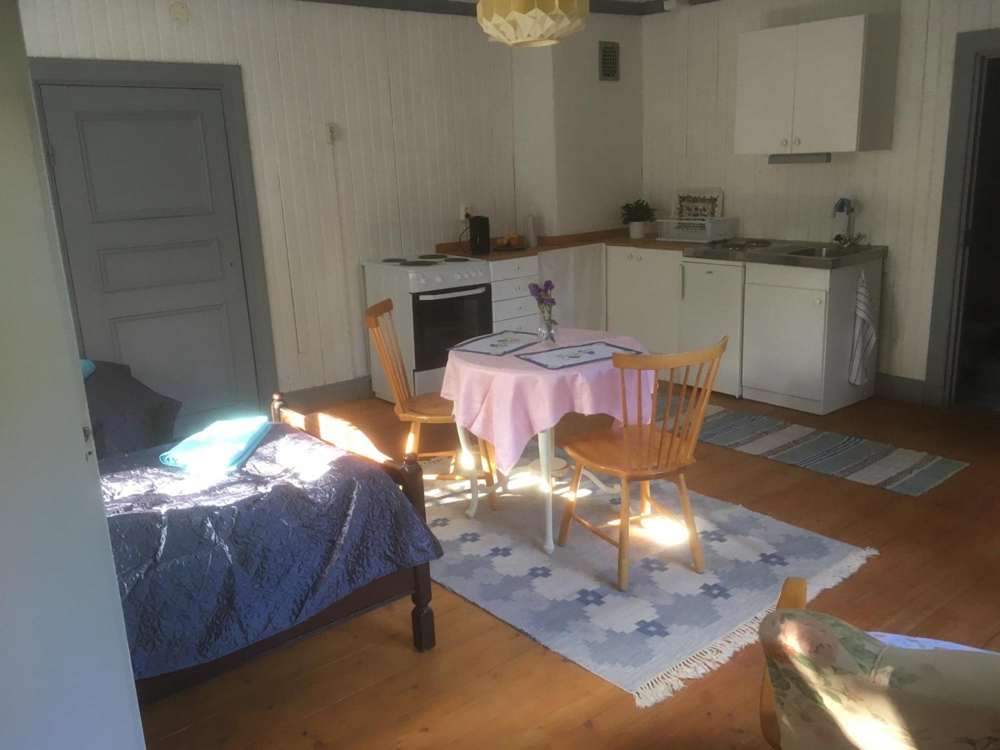 Stockholm B&B Cottage Нака Стая снимка