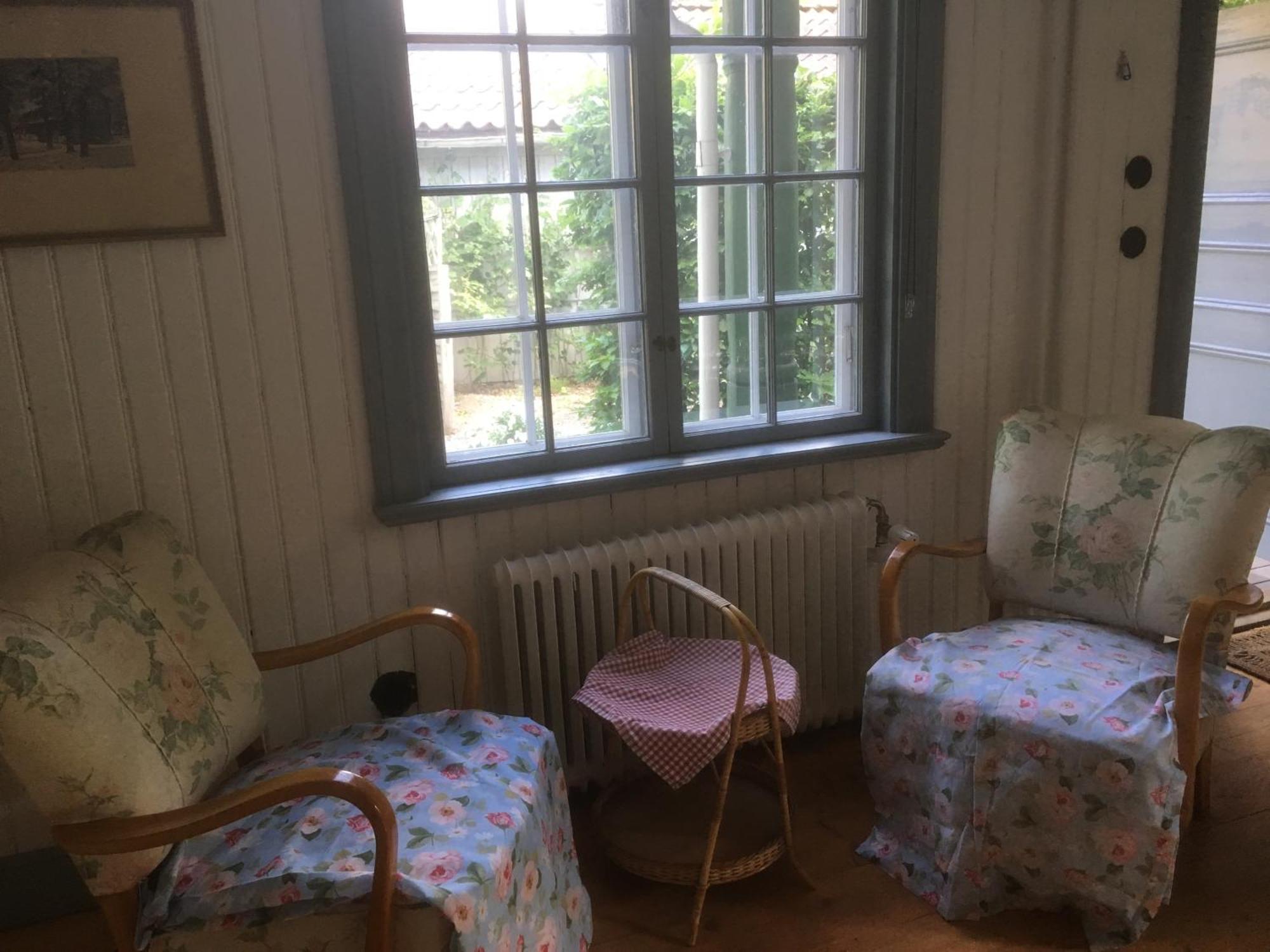 Stockholm B&B Cottage Нака Екстериор снимка