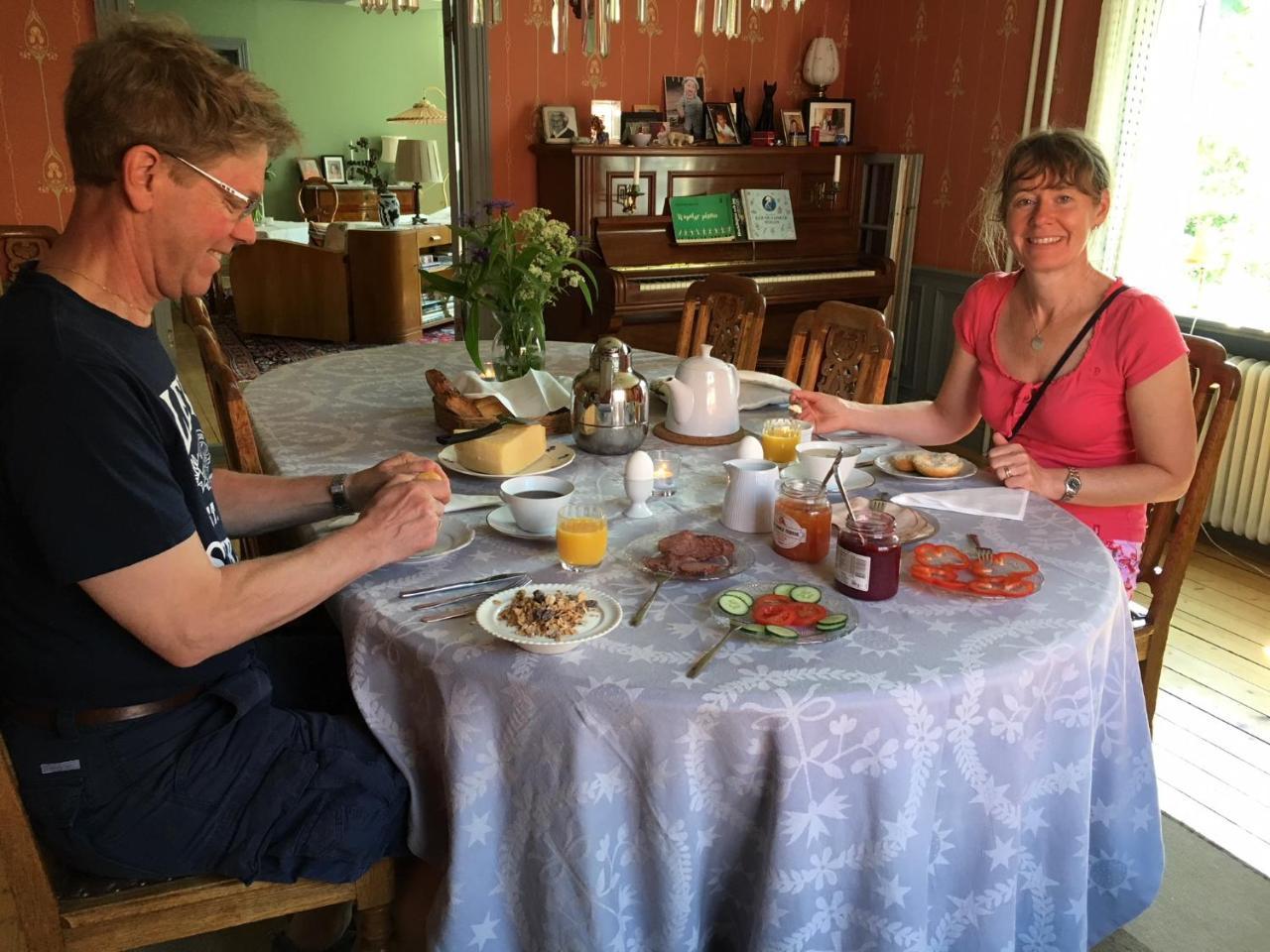 Stockholm B&B Cottage Нака Екстериор снимка