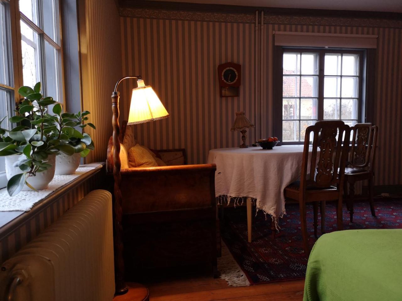 Stockholm B&B Cottage Нака Екстериор снимка