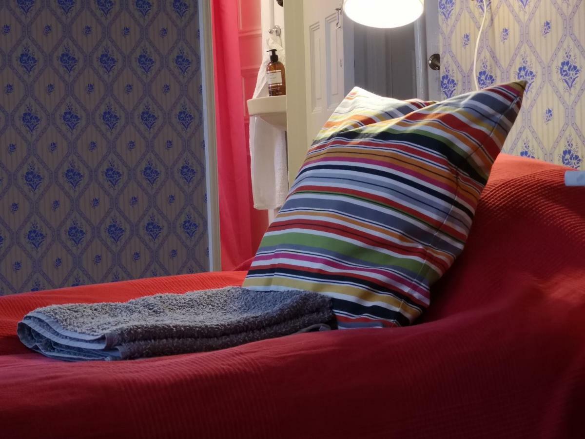 Stockholm B&B Cottage Нака Екстериор снимка