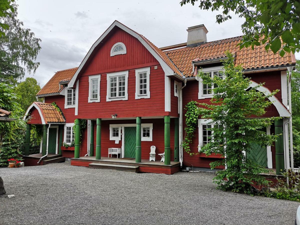 Stockholm B&B Cottage Нака Екстериор снимка