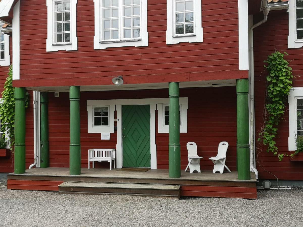 Stockholm B&B Cottage Нака Екстериор снимка